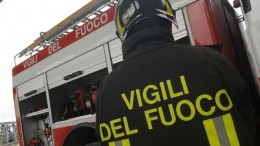 INCENDIO IN AUTORIMESSA CON 5 MACCHINE, INTERVENGONO I VIGILI DEL FUOCO DI POTENZA!